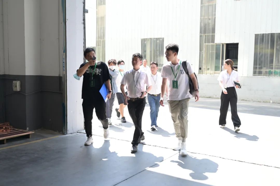  热烈欢迎全国知名数据中心建设方来我公司参观考察