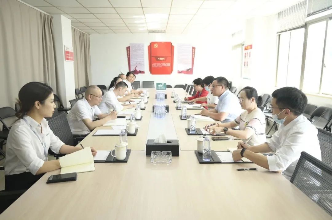 党委代表走访俊郎 落地推进党建工作