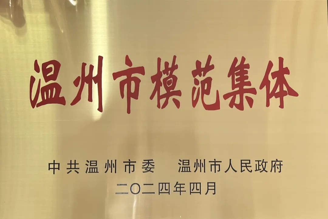 17四(1).jpg 17四(1).jpg